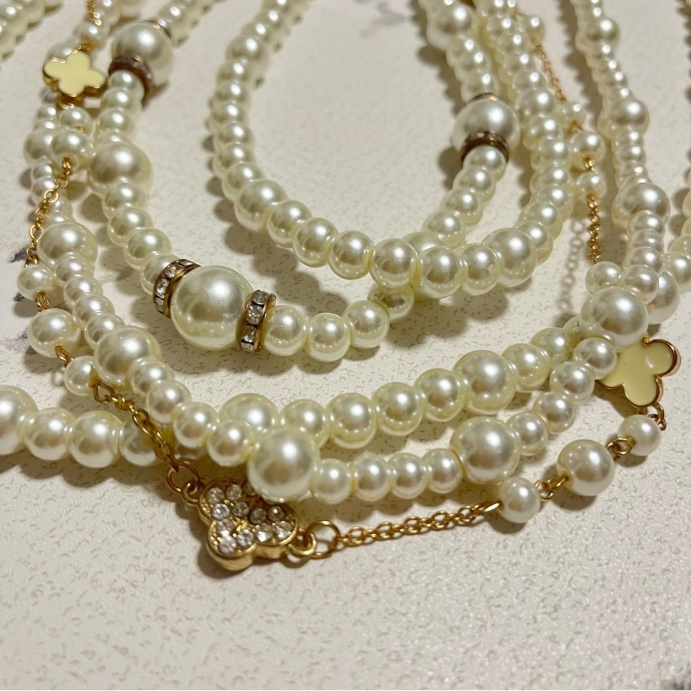 Vintage Multi-strand Layered Pearl & Crystals Statement Necklace W/Clover Charms - Picture 13 of 13